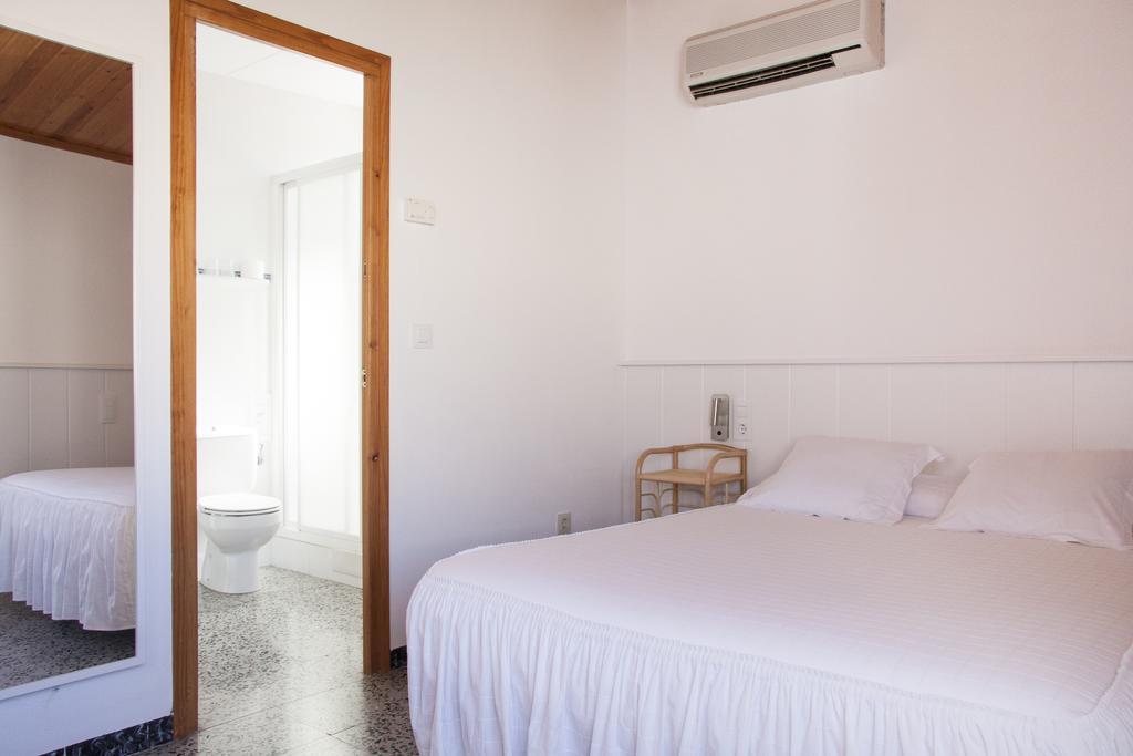 Hostal La Florida Llança Quarto foto