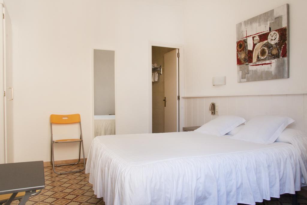 Hostal La Florida Llança Quarto foto